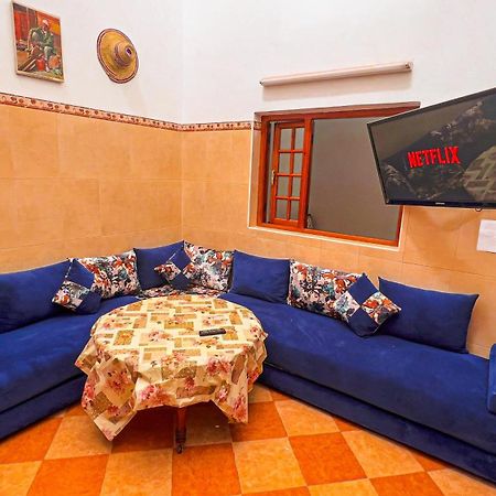 Dar Haut De Gamme Et A Un Prix Imaginaire Hostcom For Families Only 乌季达 外观 照片